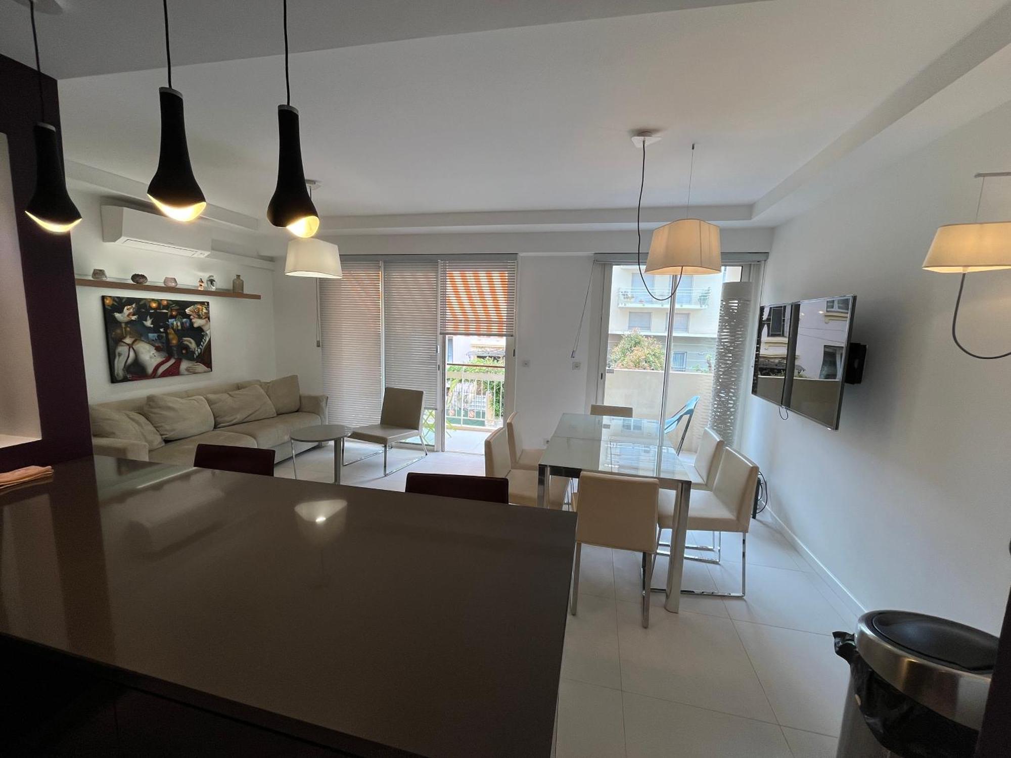 Appartement Calme Familial 3 Ch Avec Terrasses Juan-les-Pins Luaran gambar